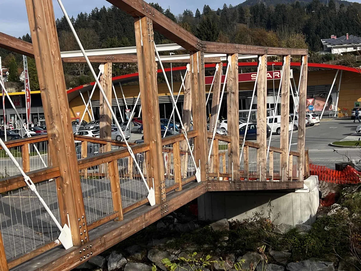 Za neuporabne slovenjgraške mostove predvideno preprojektiranje