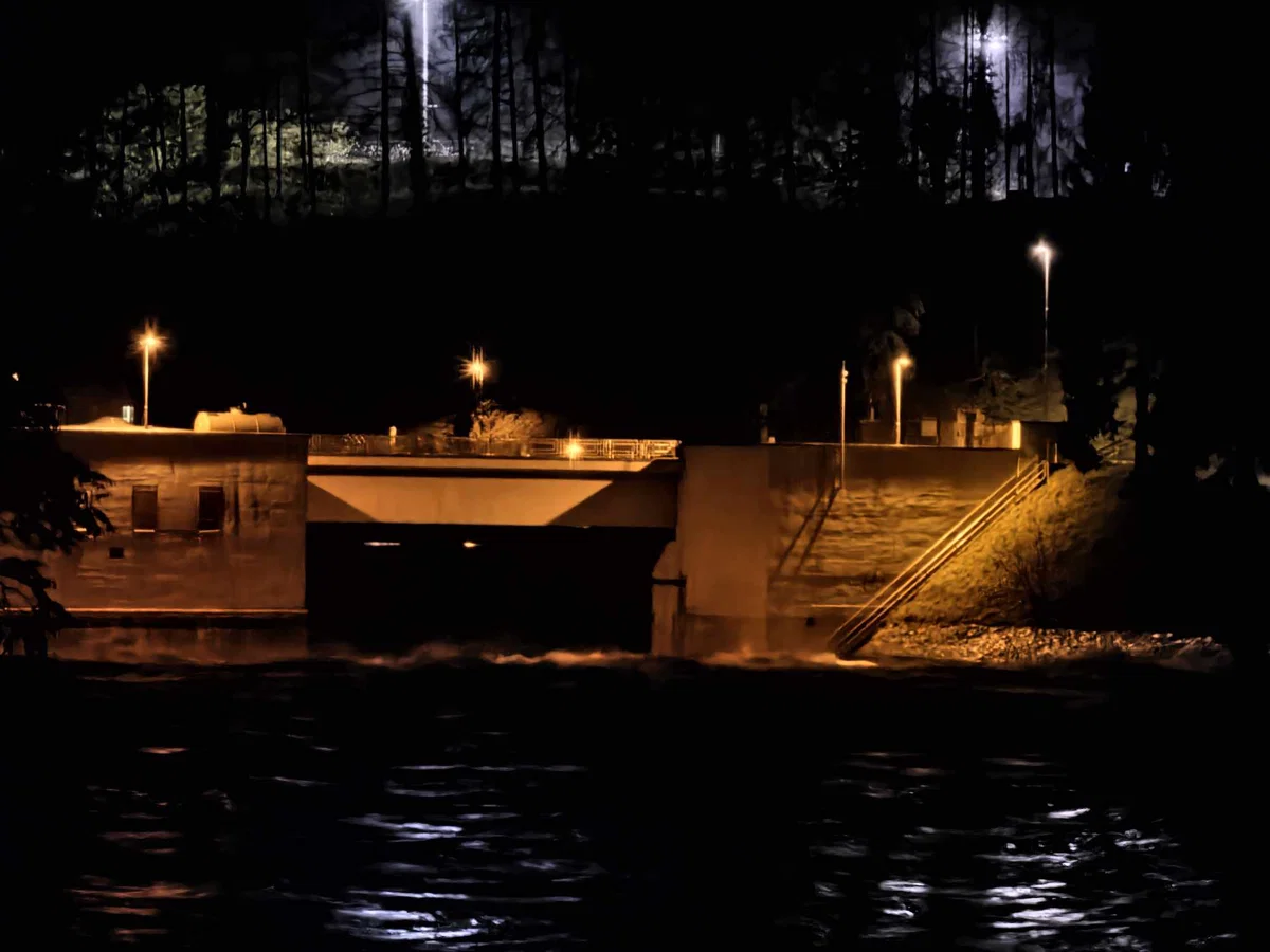 Arso izdal opozorilo: Drava lahko na izpostavljenih mestih poplavlja, nevarnost tudi plazov