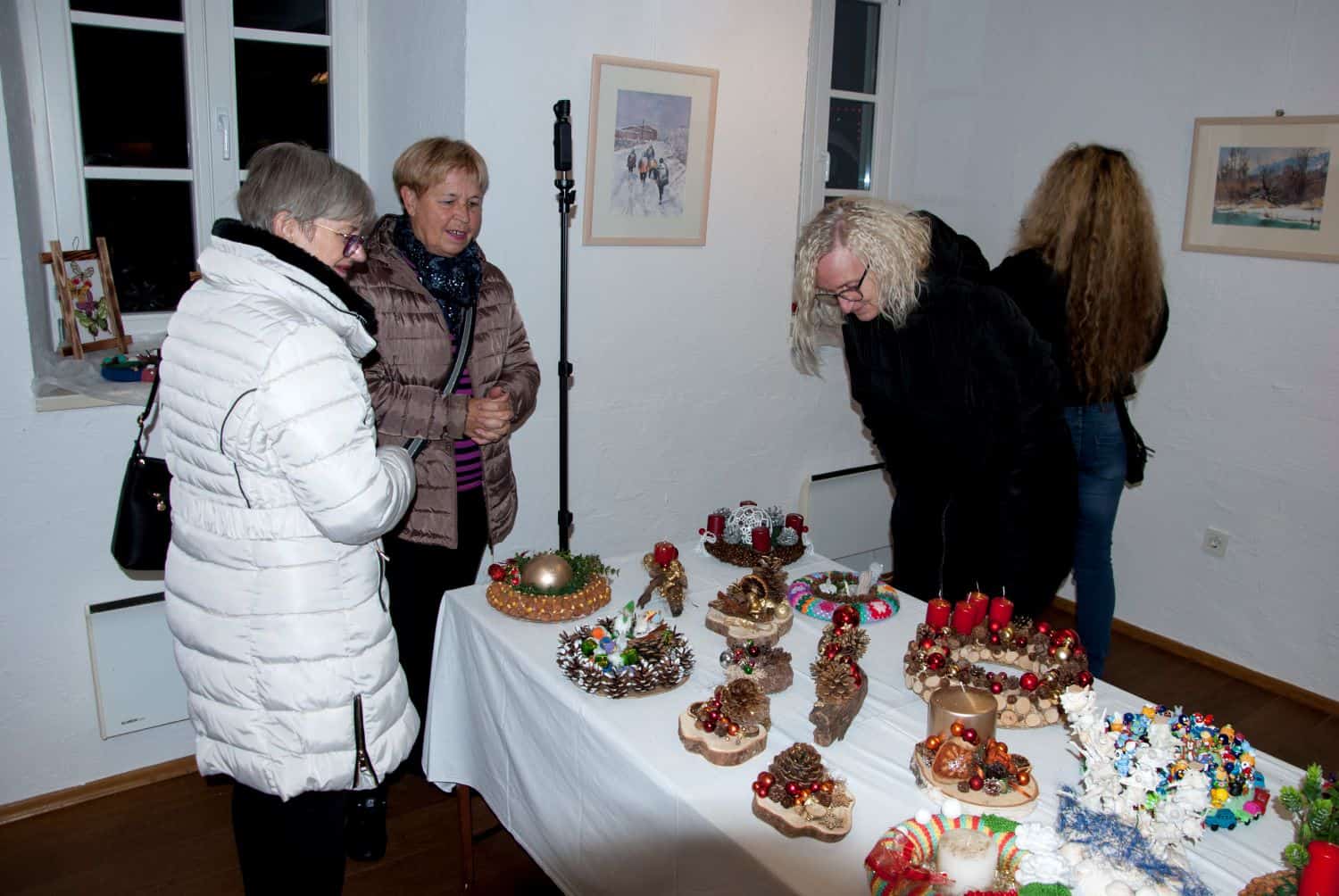 V Dravogradu je na ogled razstava Lotke Nenadić ter Srečka Frühaufa