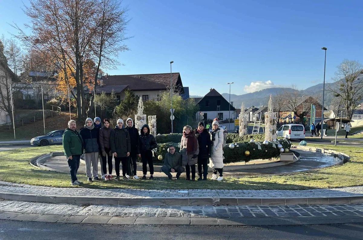 Slovenj Gradec tudi letos krasi čudovit adventni venček