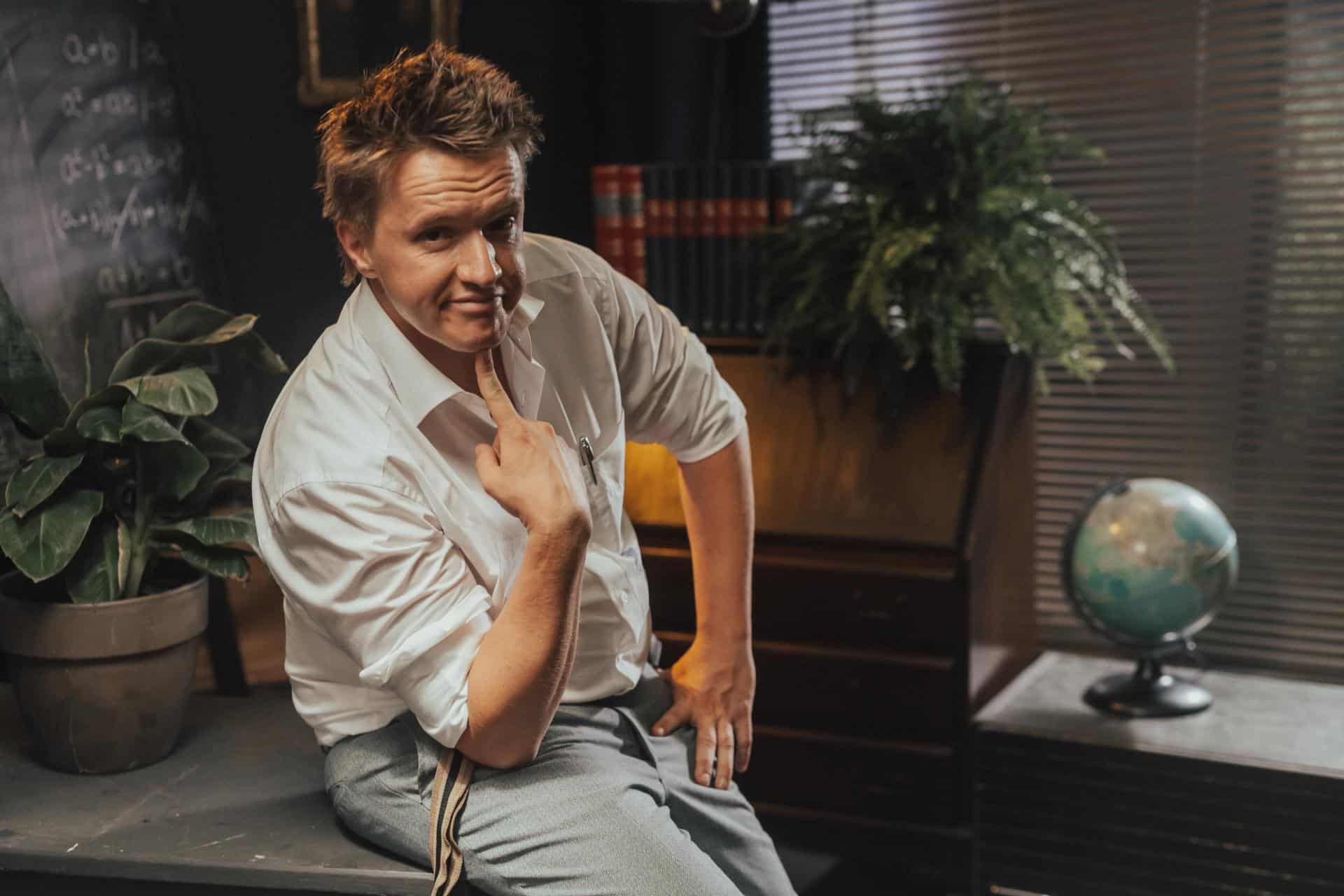 Monokomedija ''Profesor Kuzman mlajši'' nas bo nasmejala na Strojni