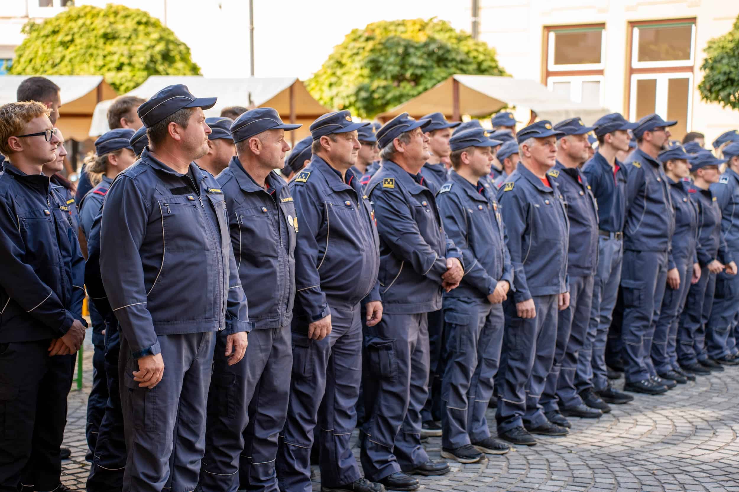 V julijskih neurjih posredovalo skoraj 36.000, v avgustovskih poplavah več kot 67.000 prostovoljnih gasilcev