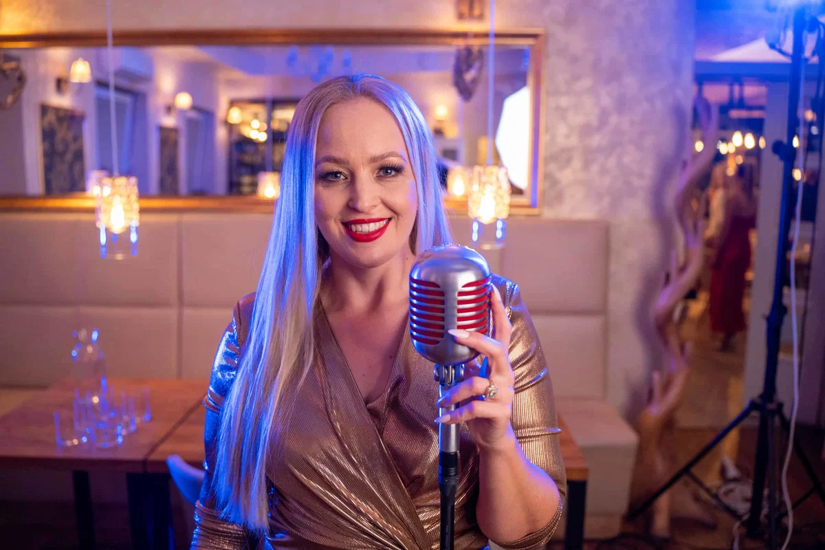 Luč sveta sta danes ugledala novi single ''Nevaren ples'' in videospot Korošice Nushy