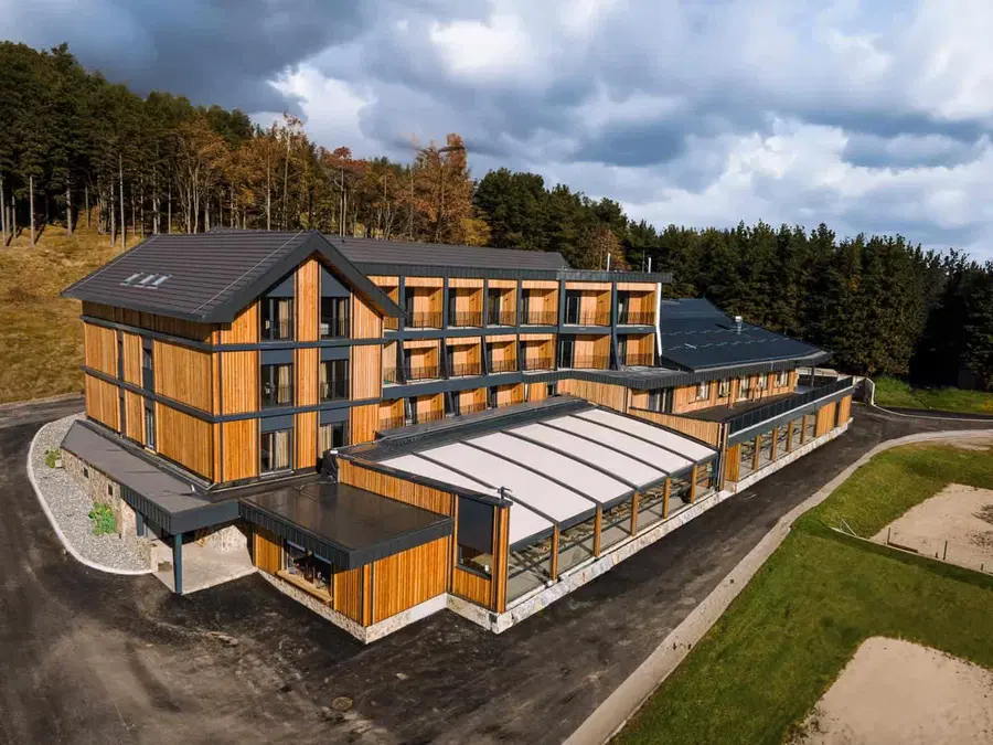 Grmovškov dom v popolnoma novi podobi vabi na oddih