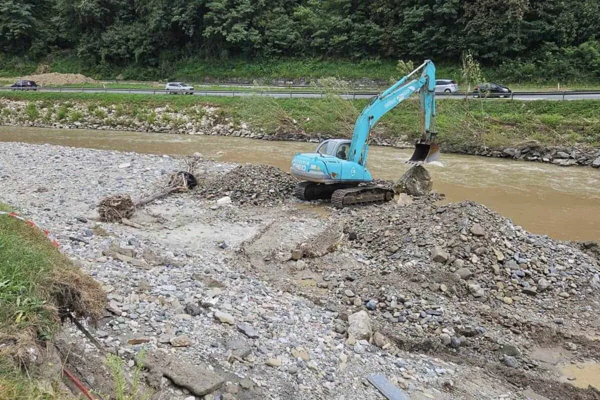 V ponedeljek začetek odvoza nevarnega mulja v Avstrijo