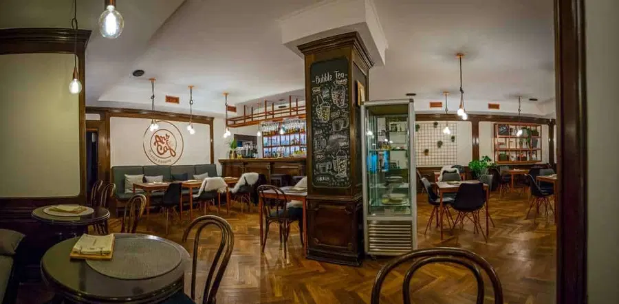 Zaposlitve v gostinstvu tudi na Koroškem velik problem: Klepet s prijateljem ali užitek ob kavici je postal časovno odmerjen trenutek, ki je izgubil svoj čar