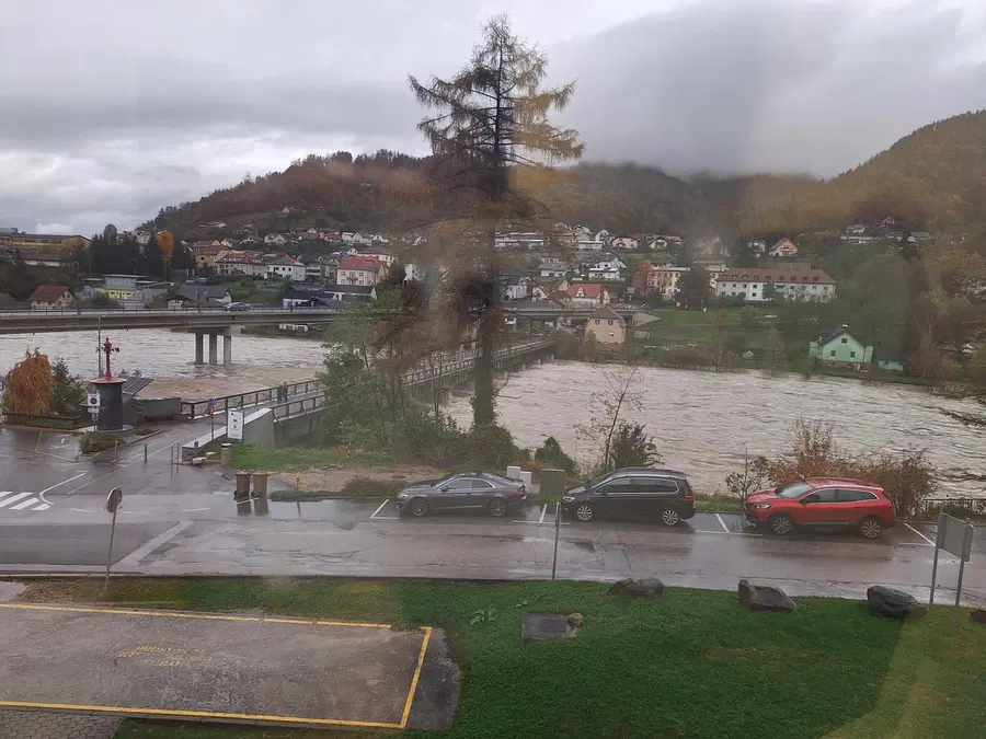 V večjem obsegu bo poplavljala tudi Drava