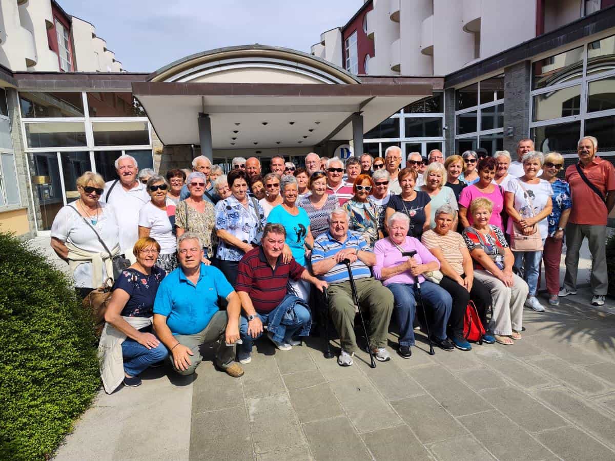 Člani Društva upokojencev Ravne aktivni na različnih področjih