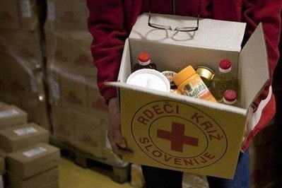 Rdečemu križu in Karitas dodatnih 98 ton hrane