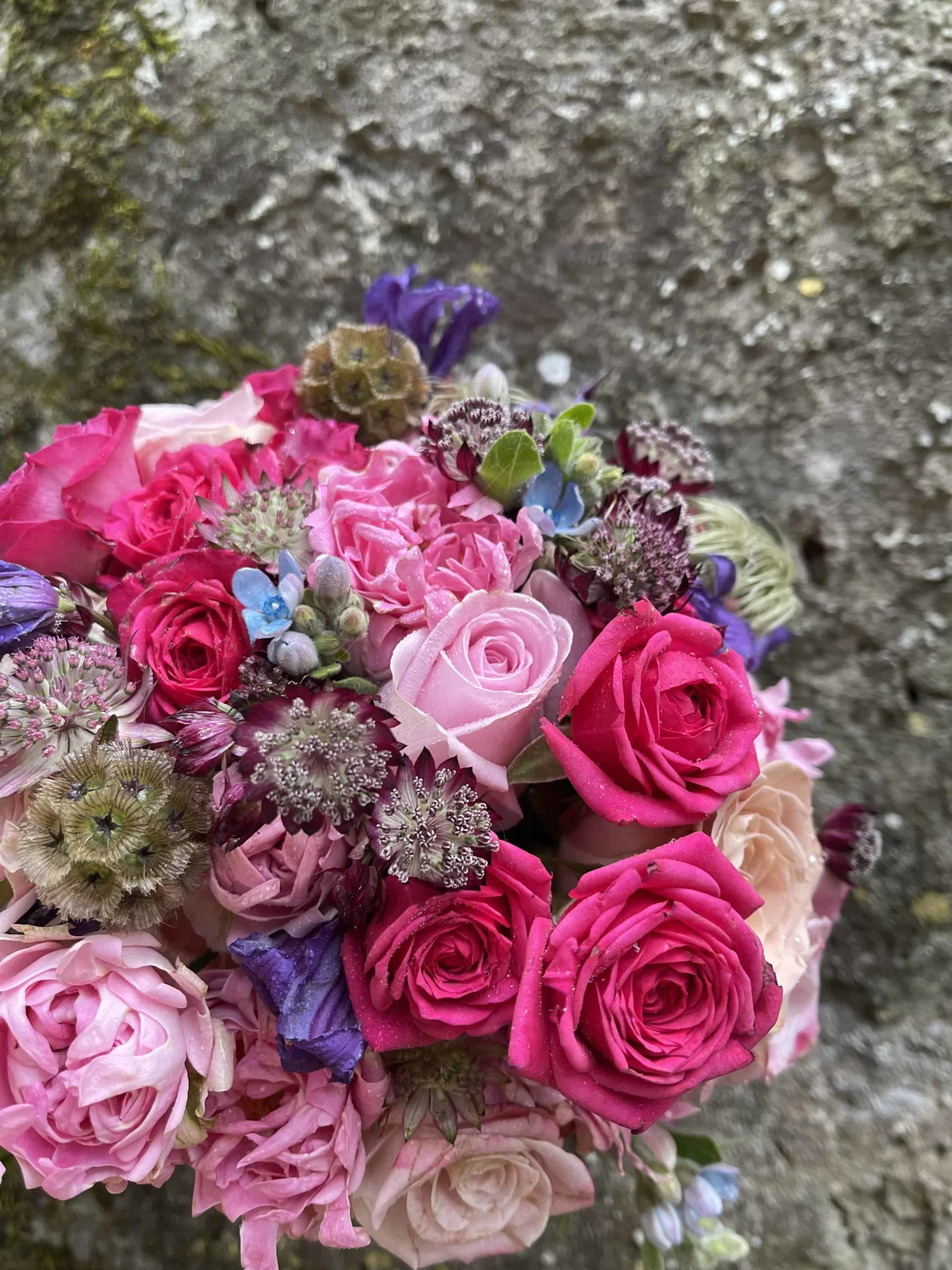 Danes praznujejo zaljubljenci, za valentinovo se obdaruje tretjina Slovencev