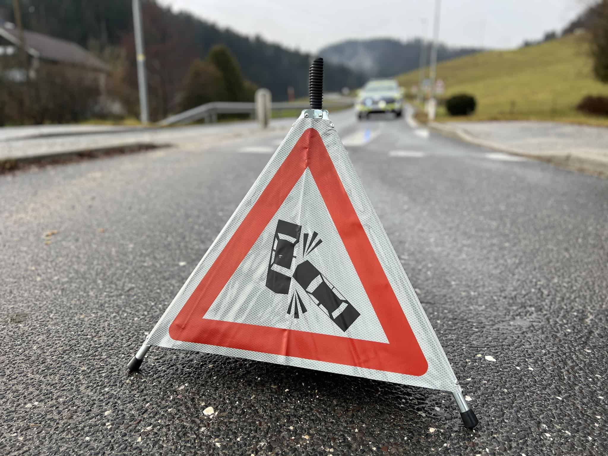 Obvestilo: Prišlo je do prometne nesreče pri Spodnjem Doliču