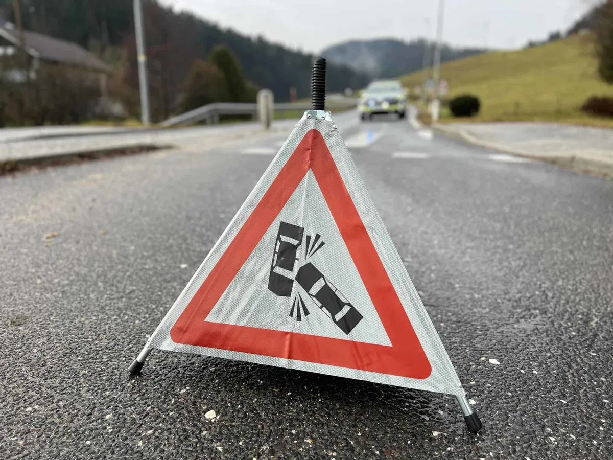 Previdno: Prišlo je do prometne nesreče na relaciji Slovenj Gradec - Mislinja