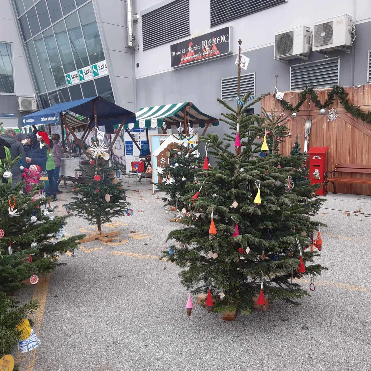 Vabljeni na božični sejem, ki danes poteka v Mislinji
