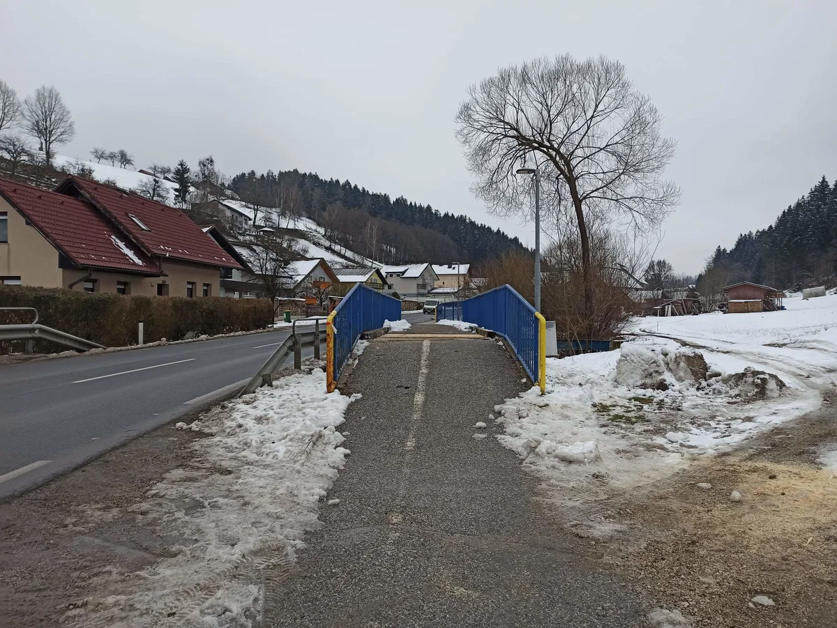 Most na Brdinjah znova odprt za pešce