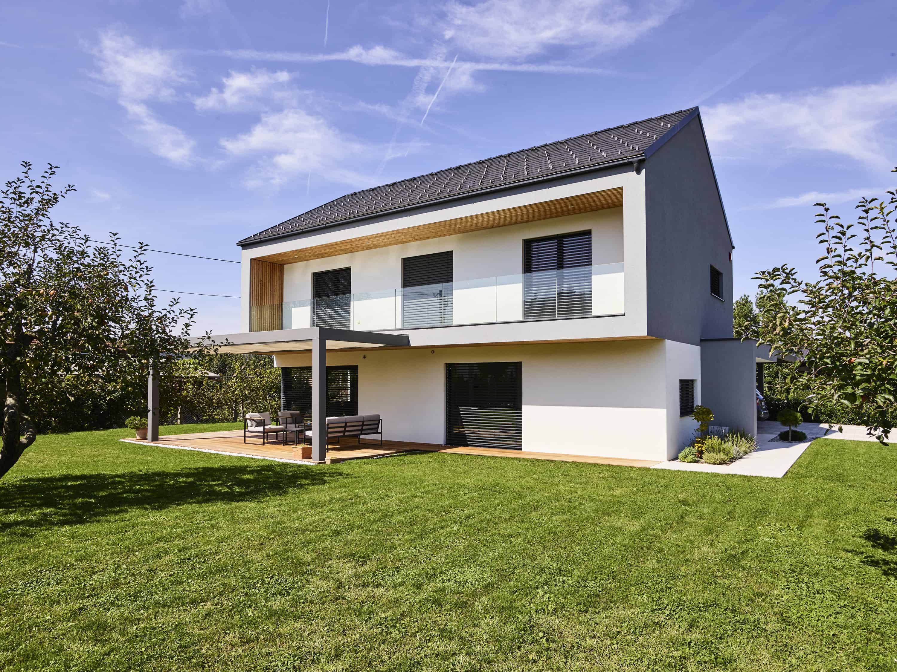 150 m2 in maksimalno ugodje bivanja: montažna hiša za mlado družino