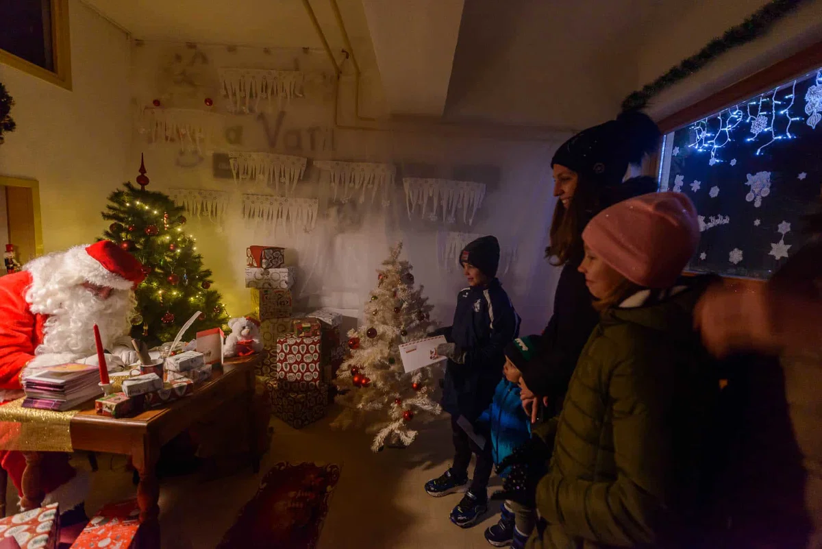 Pred Črno še zadnji vikend pred Božičkovim odhodom okoli sveta