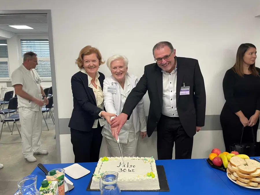 V Slovenjgraški bolnišnici praznovali 30 let delovanja mikrobiološkega laboratorija