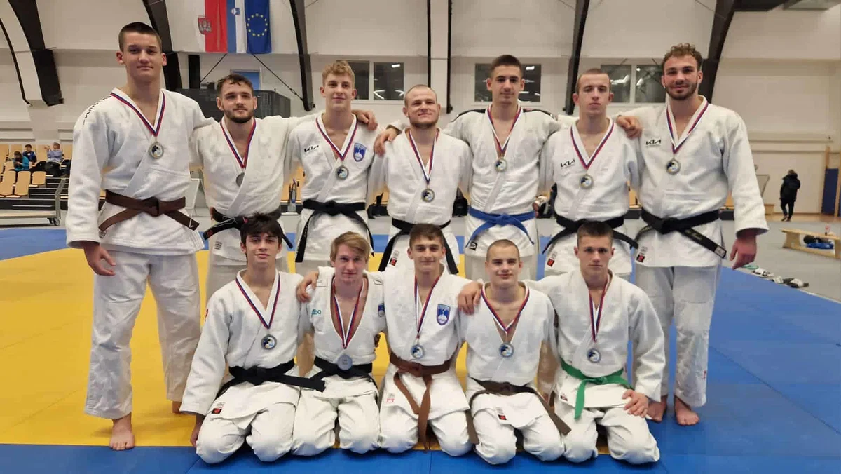 Članska ekipa JK Acron Slovenj Gradec je podprvak 1. judo lige Telekom Slovenije (FOTO)