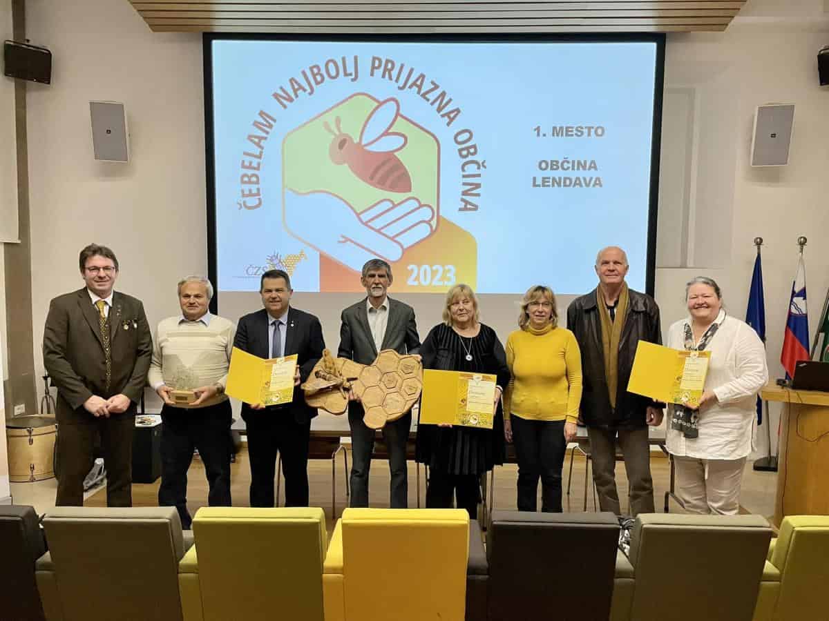 Občina Ravne na Koroškem je prejemnica naziva “Čebelam najbolj prijazna občina 2023"