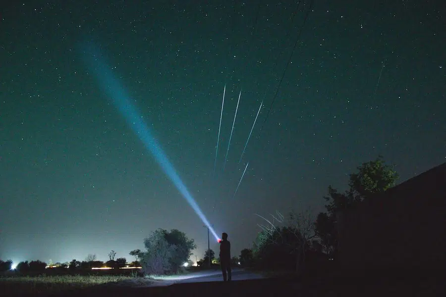 V noči na 4. januar prvi meteorski roj v letu 2024