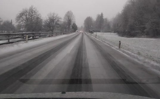 Obvestilo: Cesta Poljana - Mežica odprta enosmerno