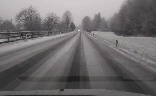 Obvestilo: Cesta Poljana - Mežica odprta enosmerno