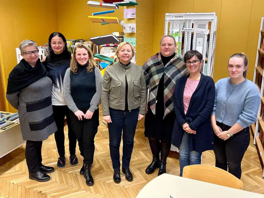 Koroške osnovne šole bile deležne obiska predsednice Zveze prijateljev mladine Slovenije