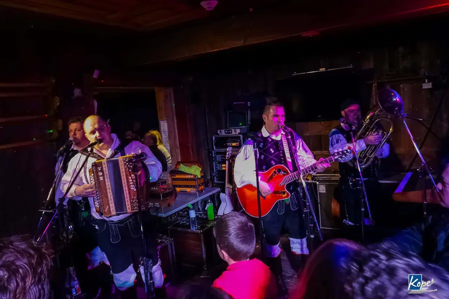 Na Kopah bo veselo z Modrijani