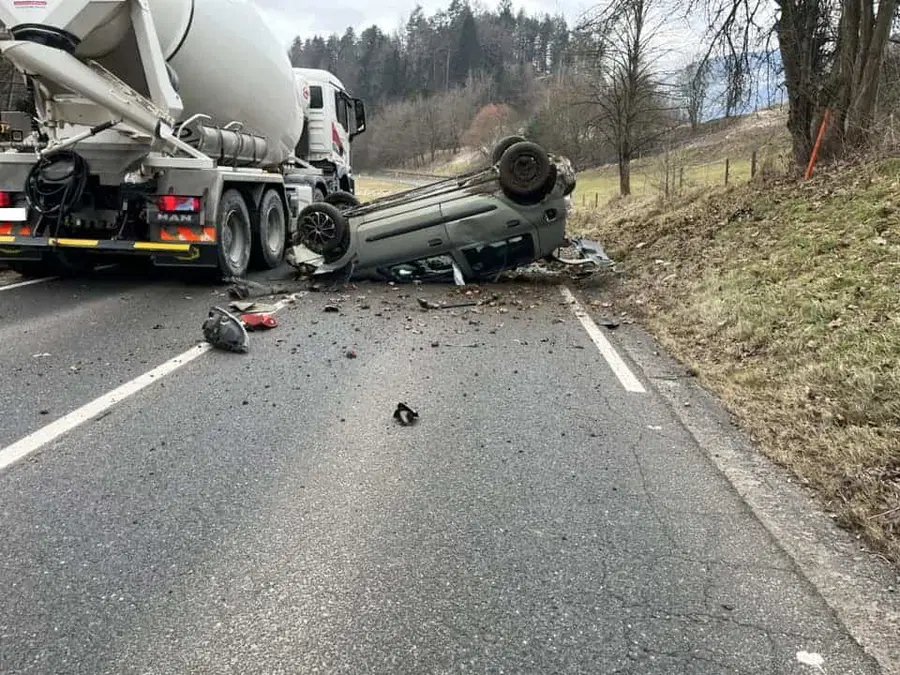 Obvestilo: Prišlo je do prometne nesreče na Selah