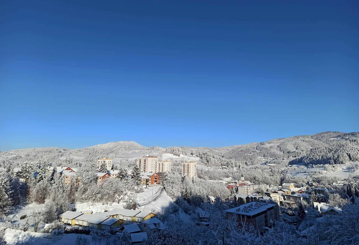 Božične počitnice se nadaljujejo z jasnim vremenom