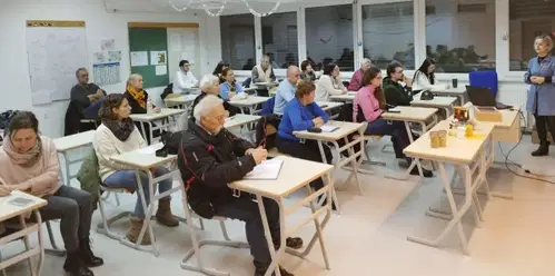 Na Ljudski univerzi Ravne na Koroškem je potekala delavnica o apiterapiji
