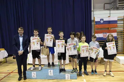 Badmintonček - Badmintončica 2024: Na festivalu na Ravnah okoli 80 otrok
