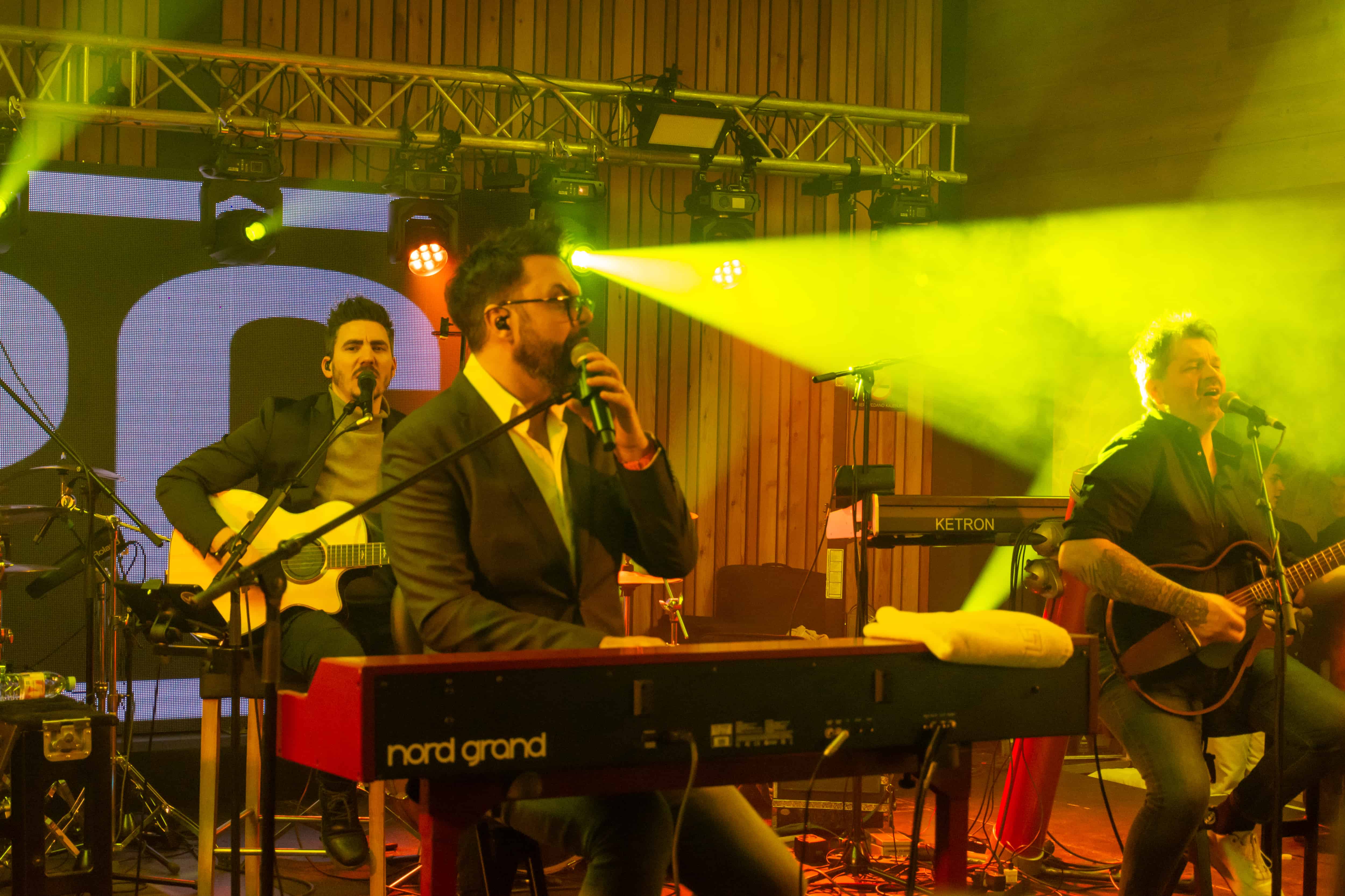 Za večerno zabavo na Kopah bo danes poskrbel eden najuspešnejših glasbenikov Petar Grašo