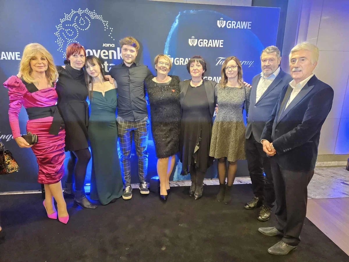 Slovenka leta 2023 je Ana Petrič. Romana Lesjak tik za njo