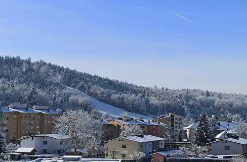 Smučišče Poseka ta teden vabi na belo strmino