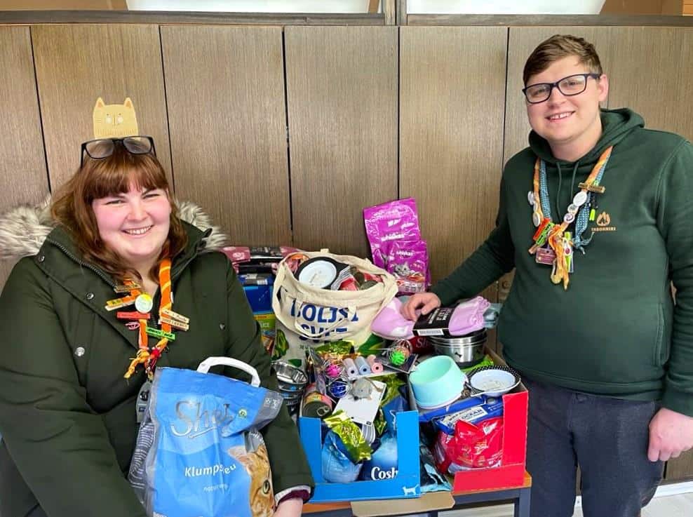 Taborniki s peko palačink zbirali denar za zapuščene živali