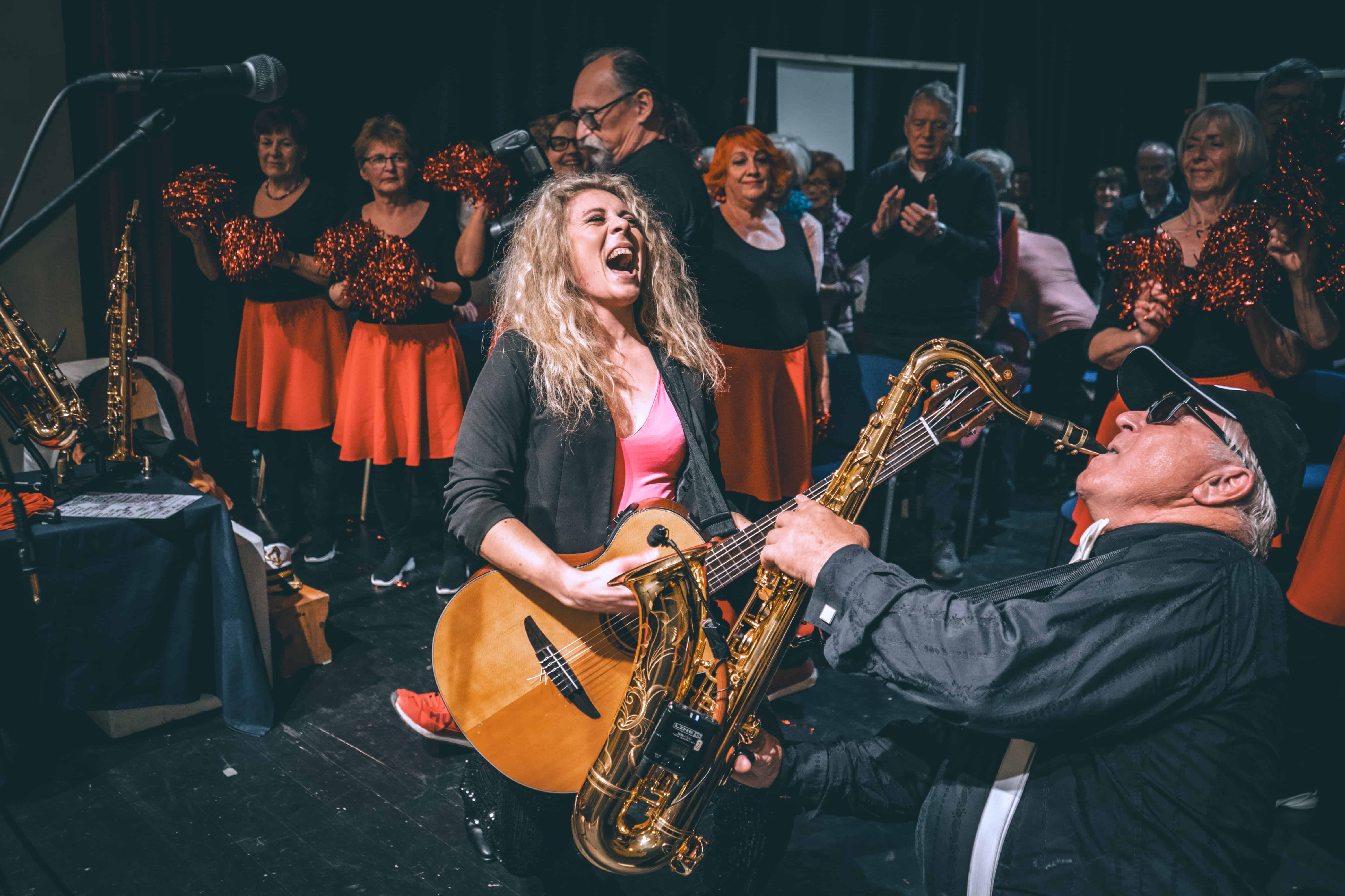 Koroška glasbenika Dunja in Oto Vrhovnik podarjata koncert Črni na Koroškem