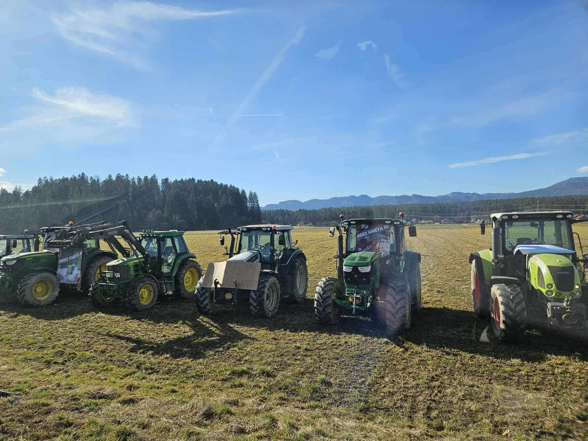 Kmetje zaradi prepočasnega napredka pri pogajanjih napovedujejo protest