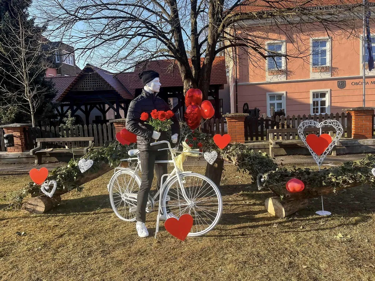 Na Muti postavni Valentin že čaka svojo izbranko