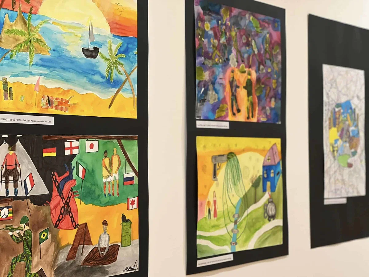 Kar 77 učencev koroških osnovnih šol, si upa sanjati na mednarodnem tečaju Plakat miru (FOTO)