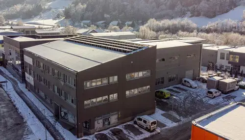 V Mestni občini Slovenj Gradec priložnost za najem industrijskih modulov in pisarniških enot