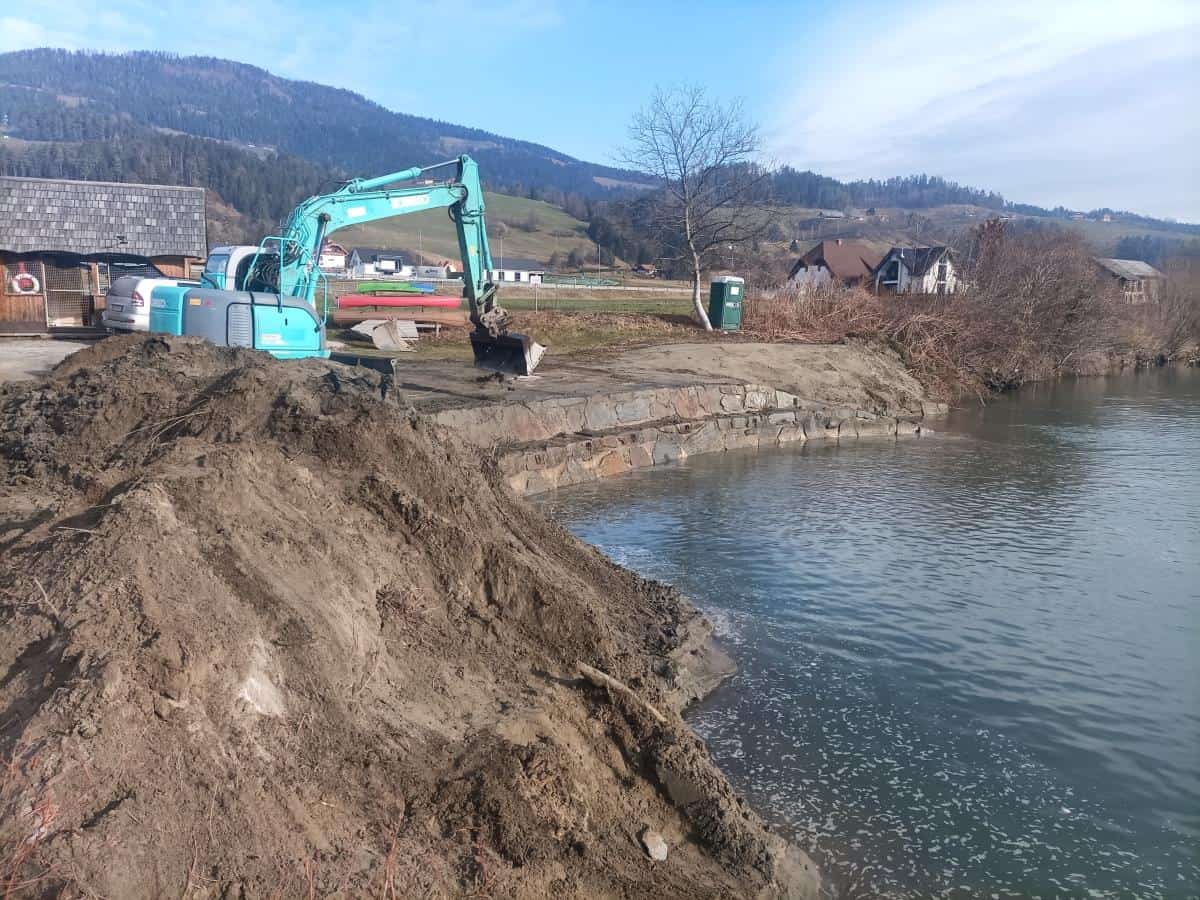 Čiščenje naplavin in nanosa mulja pri Mitnici