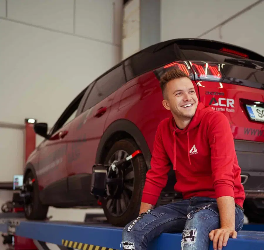 Osvojite brezplačno menjavo pnevmatik in 3D optiko v nagradni igri Avto Centra Ravne