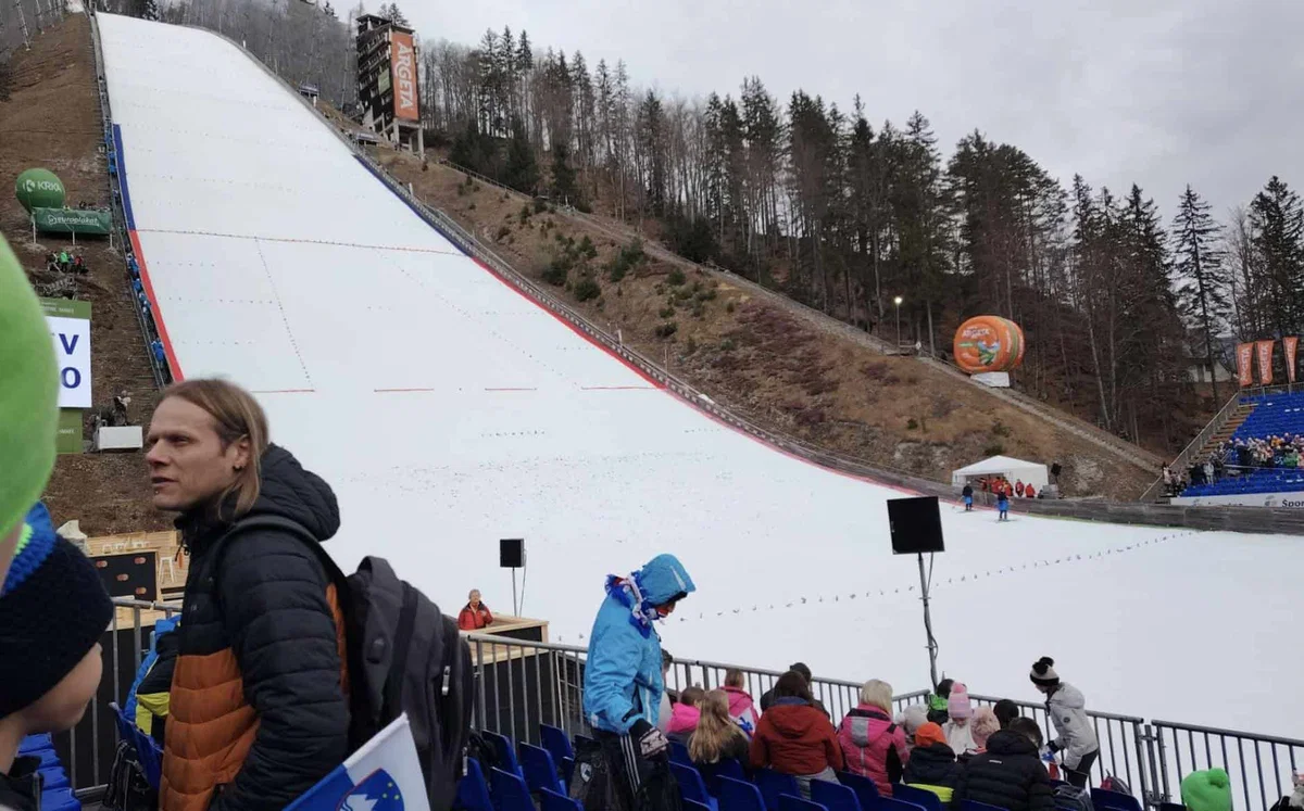 Peter Prevc suvereni zmagovalec petkove tekme v Planici 