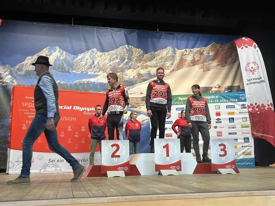 Športniki CUDV Črna osvajajo medalje na Zimskih državnih igrah v Avstriji