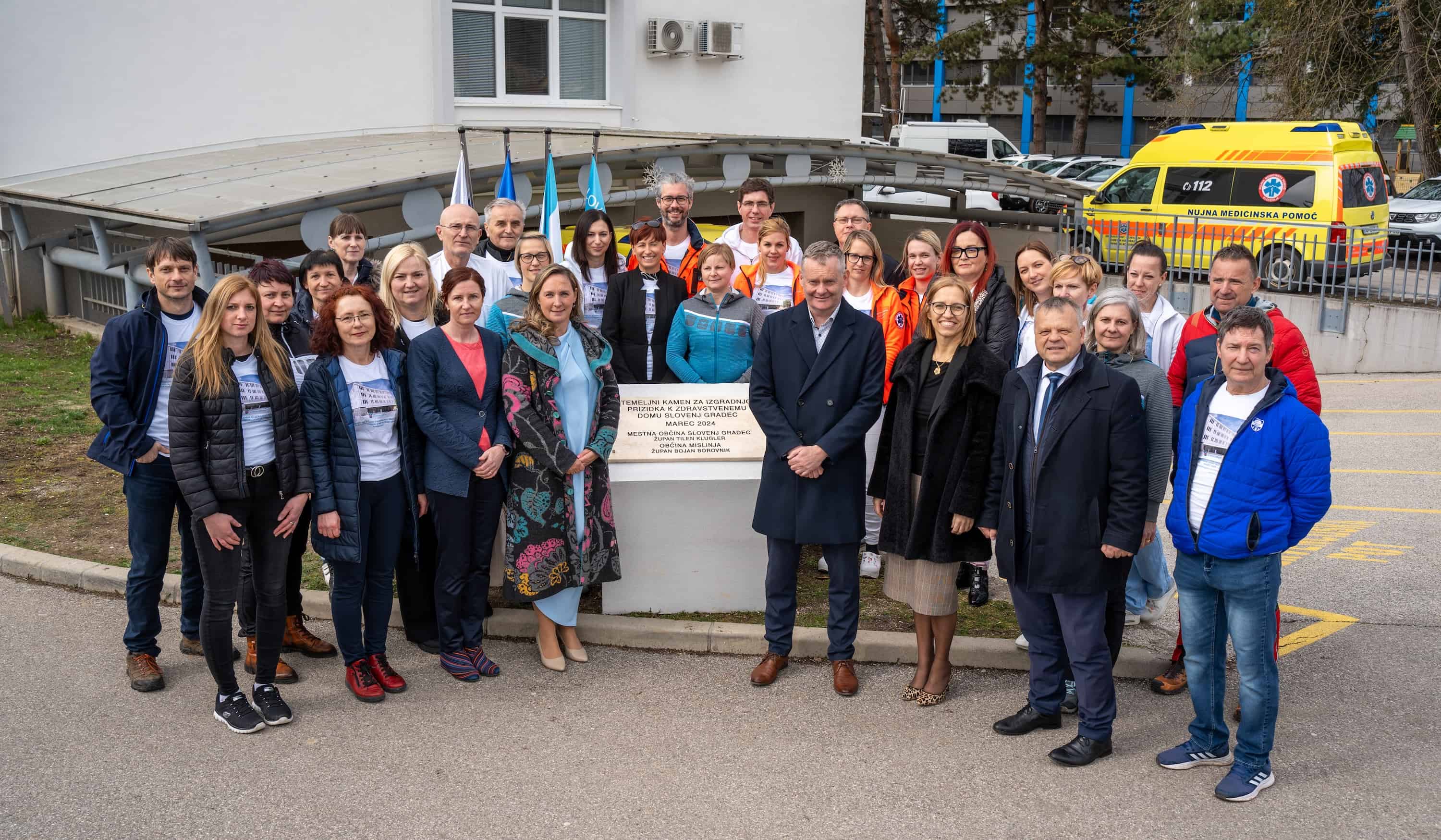 VIDEO IN FOTO: Odkrili temeljni kamen k prizidku Zdravstvenega doma Slovenj Gradec