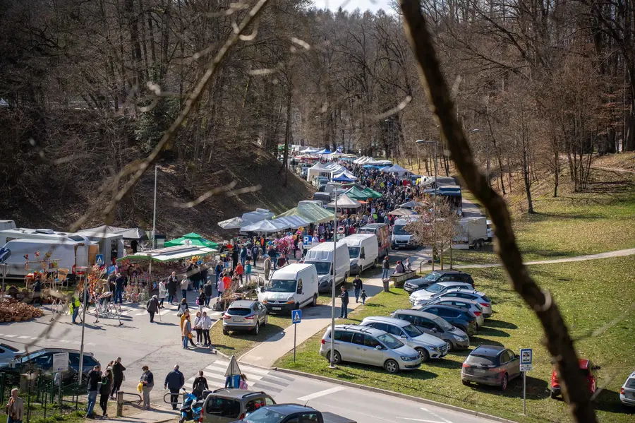 Na Ravnah bomo v nedeljo barantali na Črni nedelji