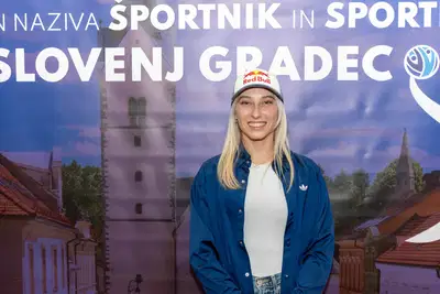 Janja Garnbret znova ob zmago, druga na tekmi svetovnega pokala v težavnosti