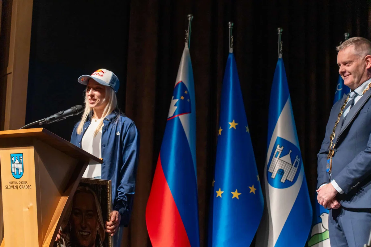 Janja Garnbret z odliko začela kvalifikacije