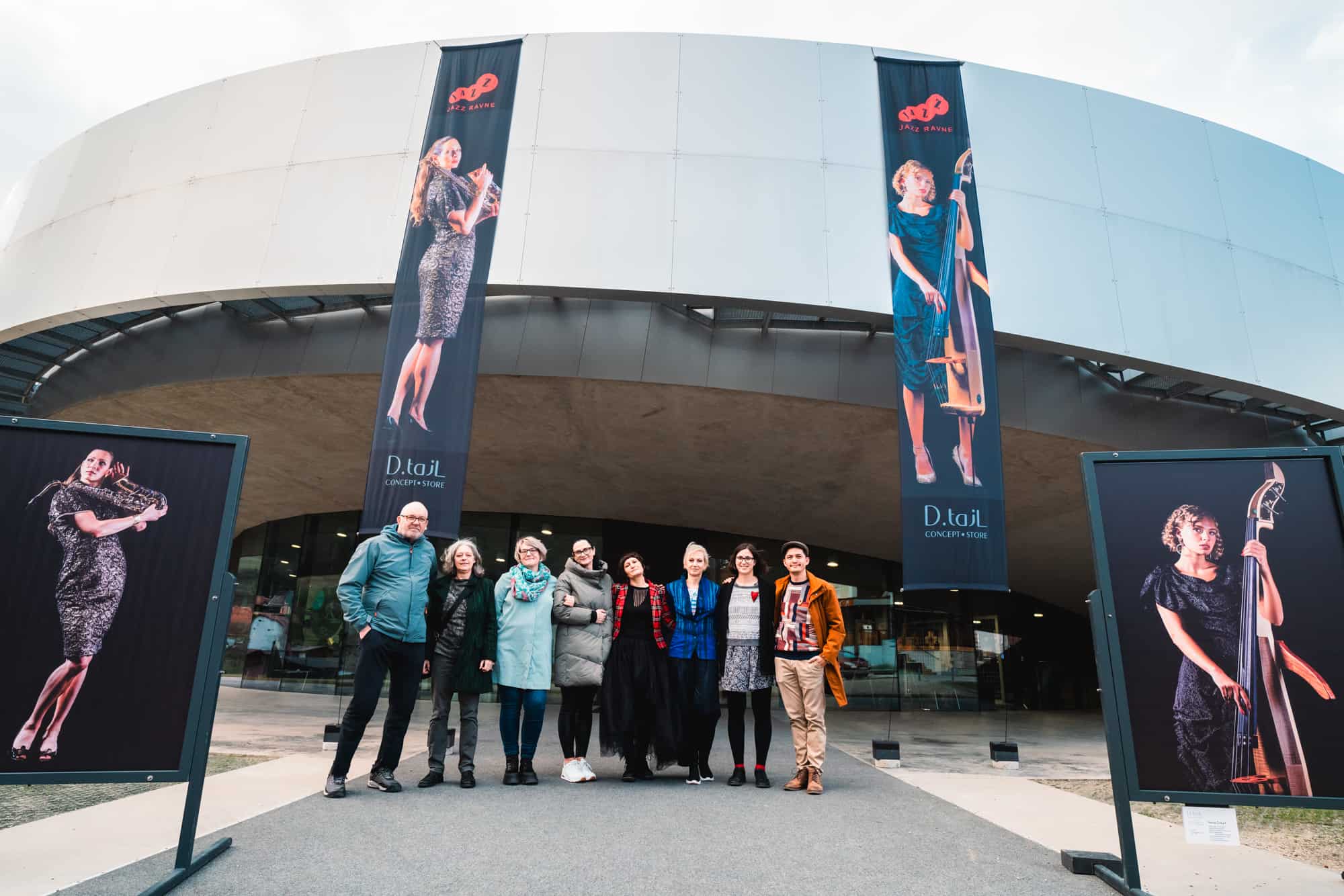 Na krilih vetra tja med zvezde